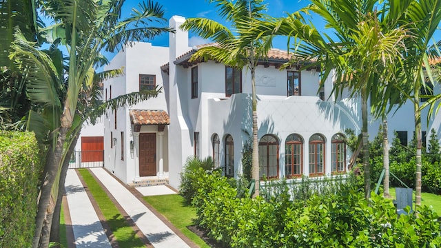 view of mediterranean / spanish-style home