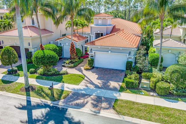 view of mediterranean / spanish-style home