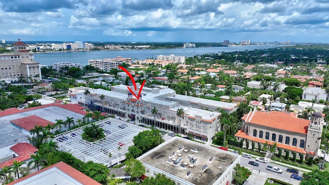 bird's eye view featuring a water view