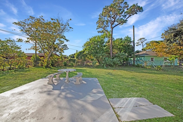 view of yard with a patio area