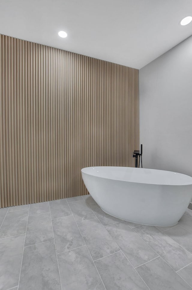 bathroom featuring a bathing tub