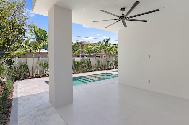 237 NE 11th St, Delray Beach, FL 33444 - view of pool featuring an in-ground hot tub, a fenced backyard, a patio, and ceiling fan
