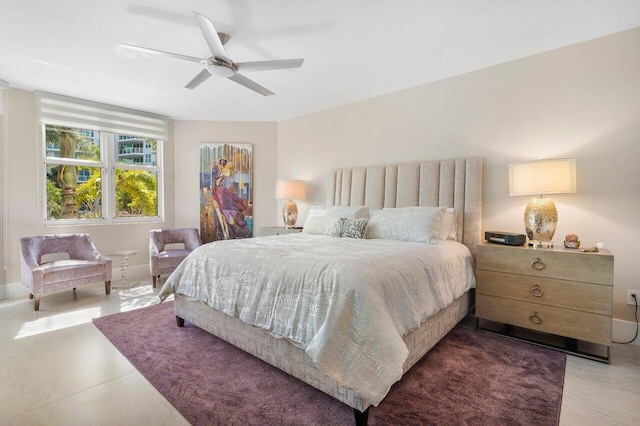 bedroom with ceiling fan