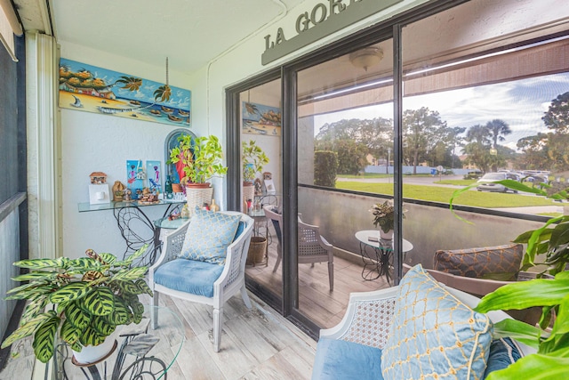 view of sunroom / solarium