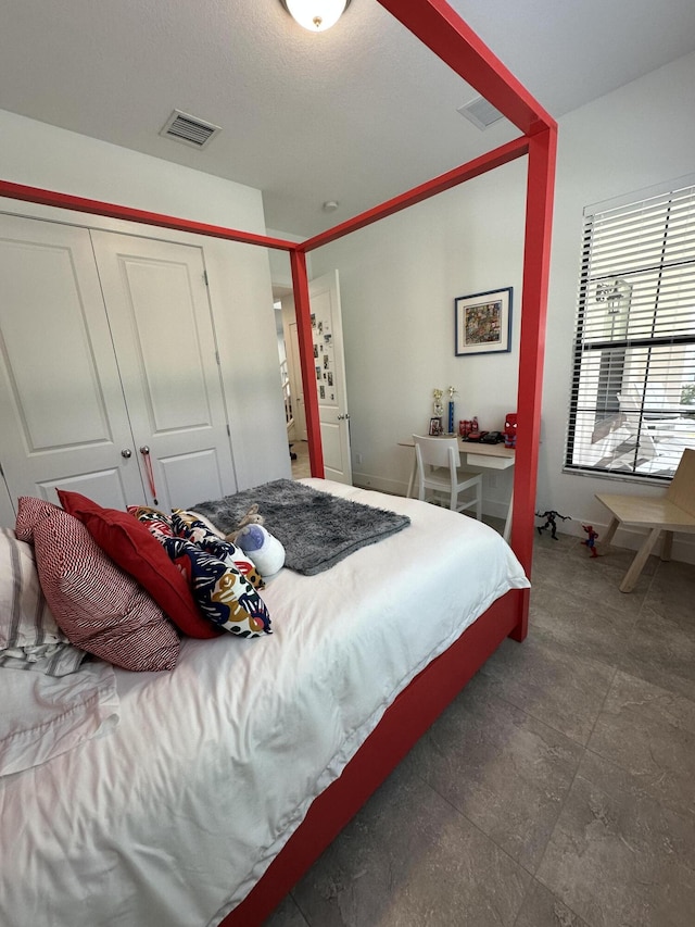 bedroom featuring a closet