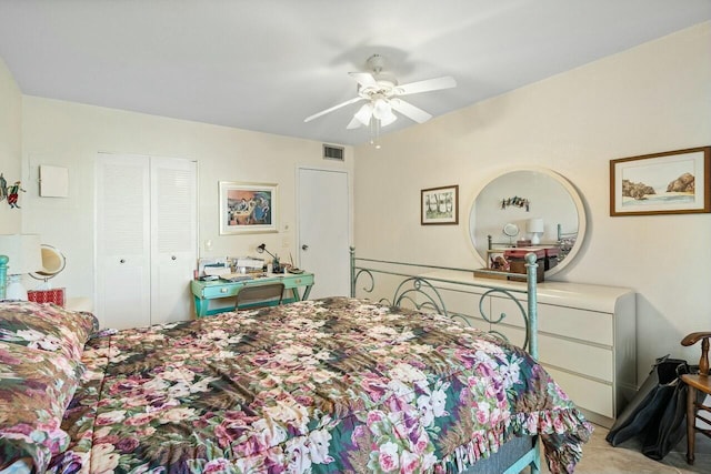 bedroom featuring a closet and ceiling fan