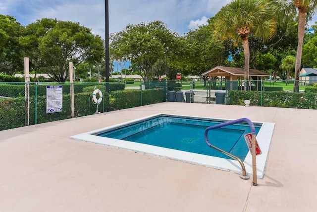 view of swimming pool