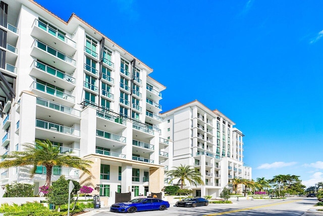 495 E Royal Palm Rd Unit 601, Boca Raton, FL 33432 - view of apartment building / complex