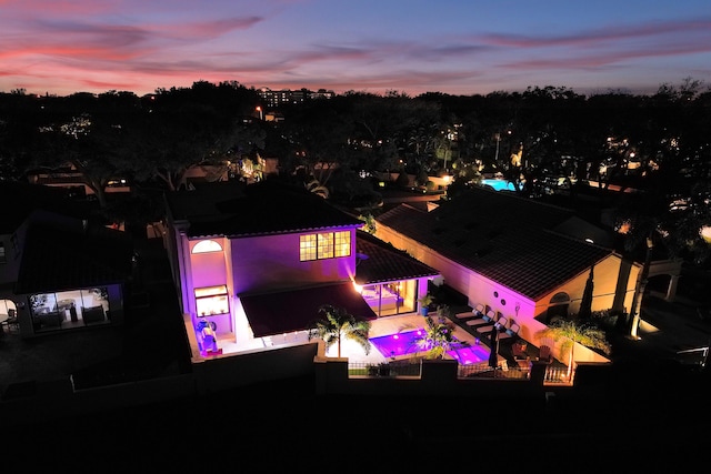 view of aerial view at dusk