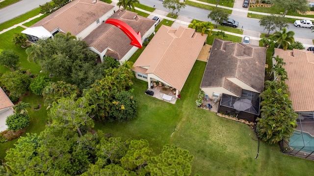 birds eye view of property featuring a residential view