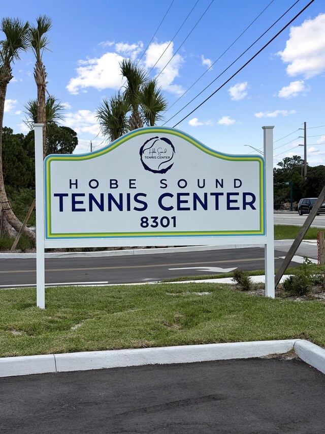 6070 SE Split Oak Trl, Hobe Sound, FL 33455 - community sign featuring a lawn