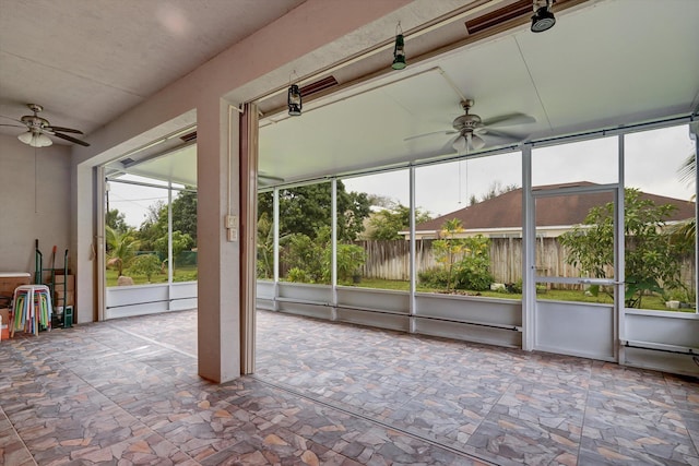 Listing photo 3 for 126 NW Heather St, Port Saint Lucie FL 34983