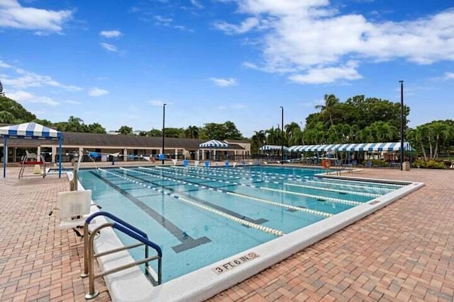 view of swimming pool