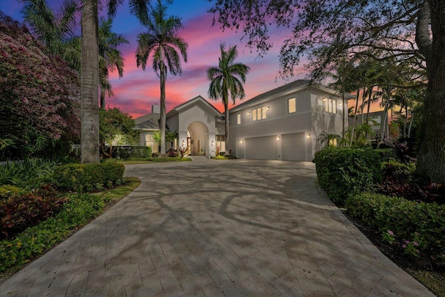 view of front facade with a garage