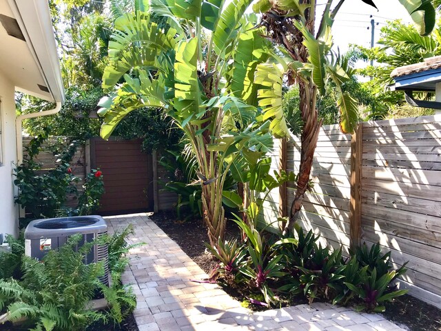 view of patio featuring cooling unit