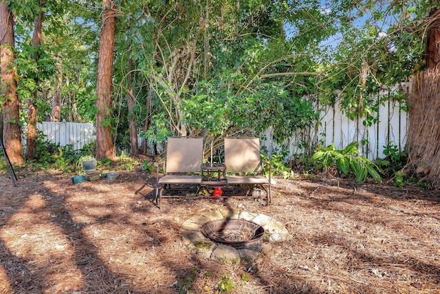 view of yard featuring fence