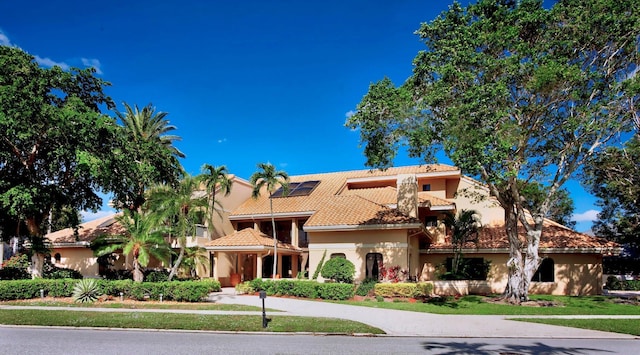 view of mediterranean / spanish-style house