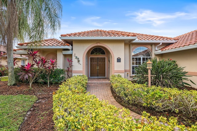 view of mediterranean / spanish-style house