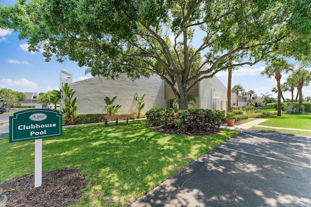 exterior space featuring a yard