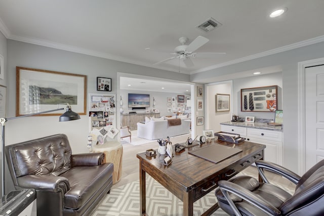 home office with ceiling fan, visible vents, crown molding, and recessed lighting