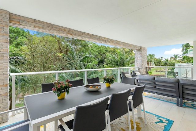 balcony featuring outdoor lounge area