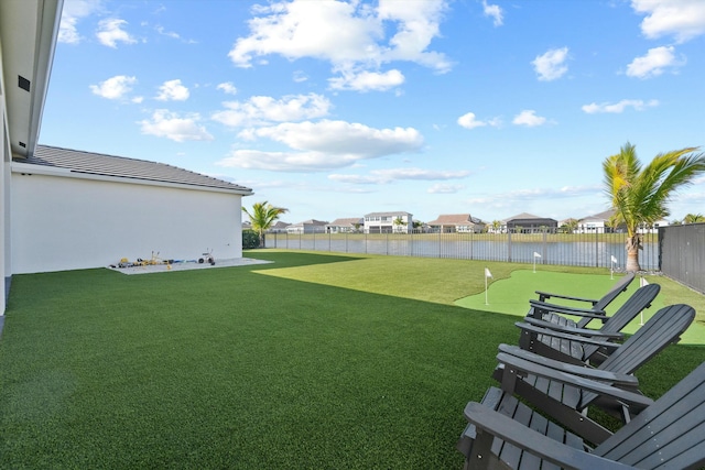 view of yard featuring a water view