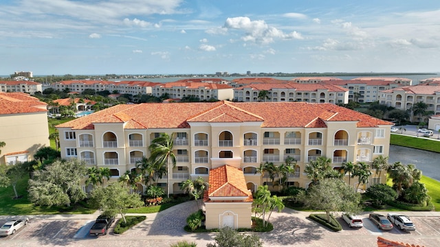 1 Harbour Isle Dr E Unit Ph2, Hutchinson Island, FL 34949 - view of building exterior