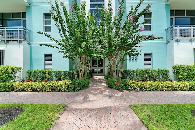 view of property entrance