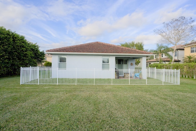 exterior space featuring a yard