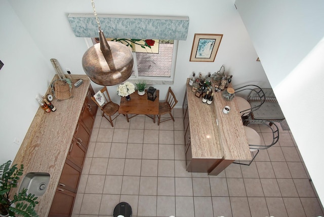 dining room featuring light tile patterned floors