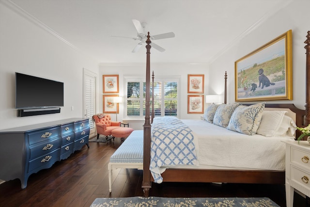 bedroom featuring ceiling fan, dark wood-type flooring, and crown molding