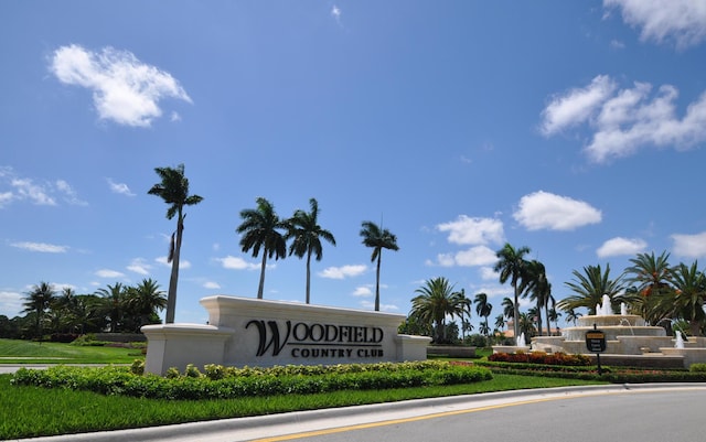 view of community / neighborhood sign