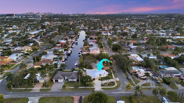 view of aerial view at dusk