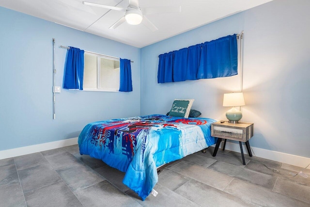 bedroom with ceiling fan