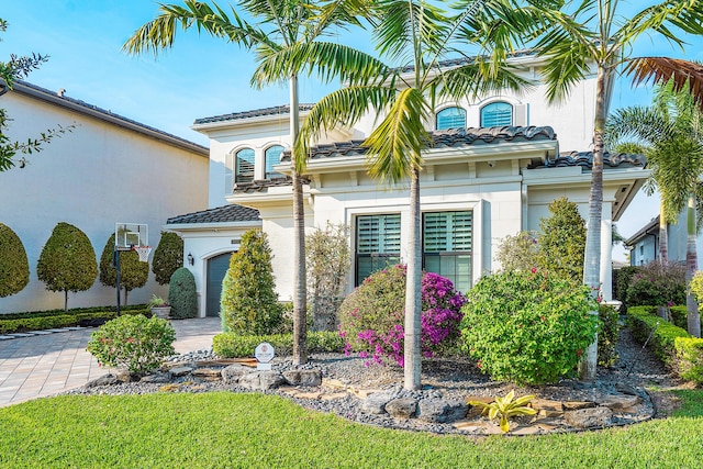 view of front of home featuring a garage