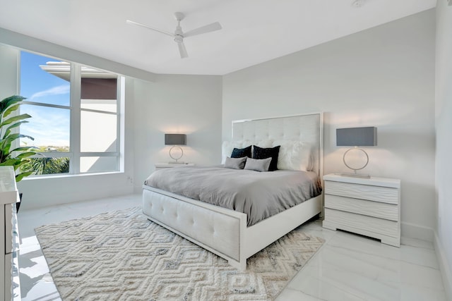 bedroom with ceiling fan