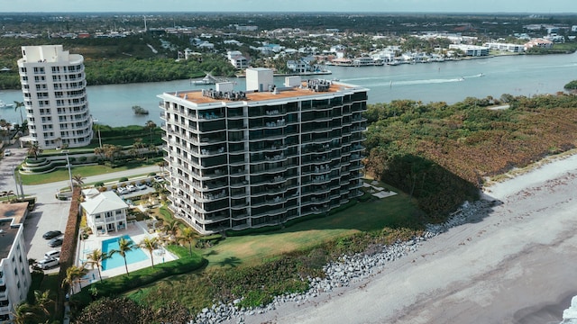 bird's eye view featuring a water view