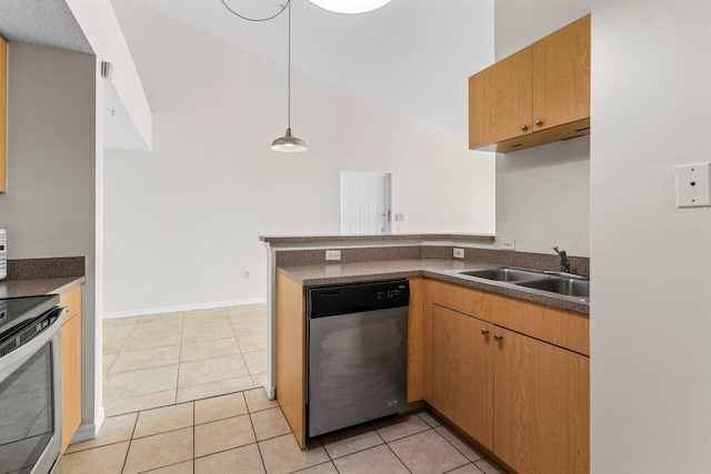 kitchen with light tile patterned flooring, sink, kitchen peninsula, pendant lighting, and stainless steel appliances