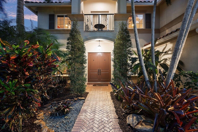 view of doorway to property