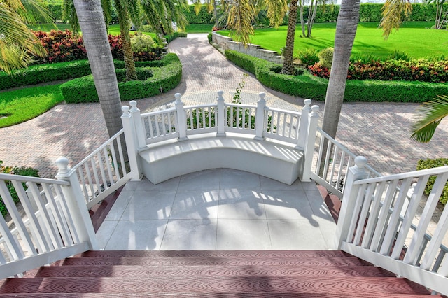 view of patio featuring covered porch