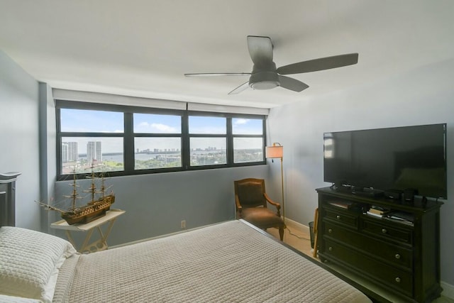 bedroom with ceiling fan