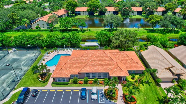 bird's eye view featuring a water view