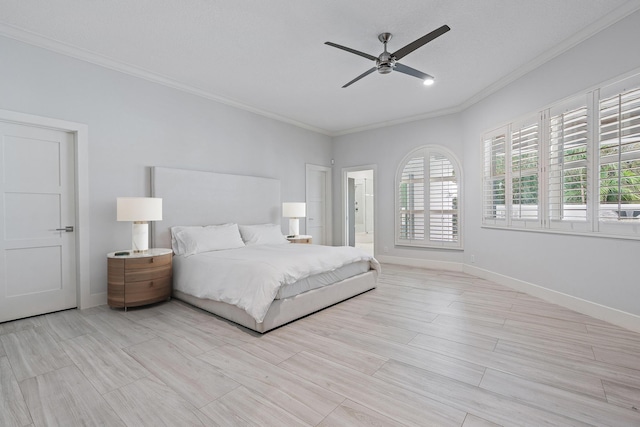 unfurnished bedroom with ceiling fan and crown molding