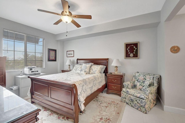 bedroom with ceiling fan