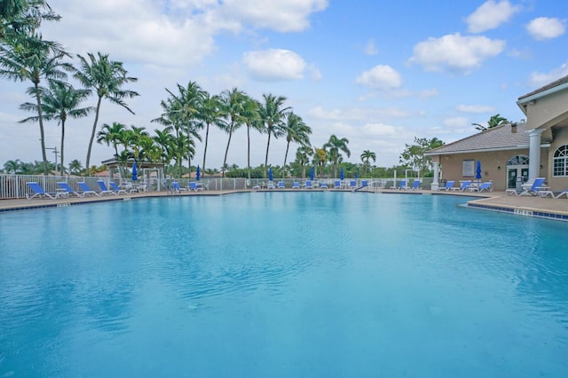 view of swimming pool