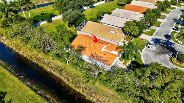 bird's eye view featuring a water view