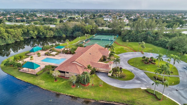 bird's eye view with a water view