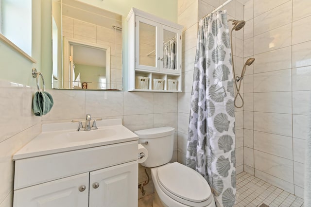 bathroom with a shower with shower curtain, tile walls, tasteful backsplash, toilet, and vanity