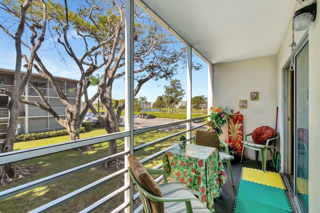 view of sunroom / solarium