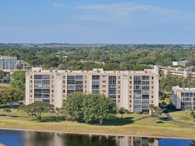 bird's eye view with a water view